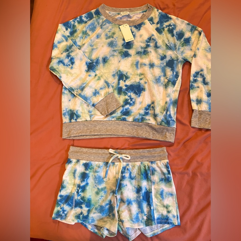 Splendid Two-Piece PJ Set, NEW - Picture 5 of 12